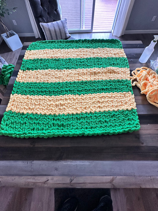 Oregon Duck Chunky Throw Blanket